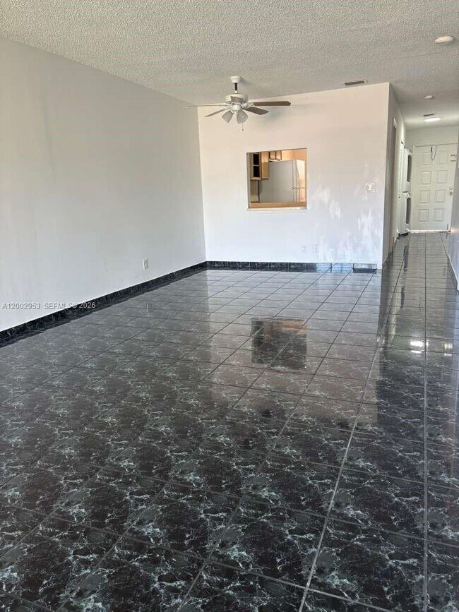 Building Photo - 5937 Forest Hill Blvd