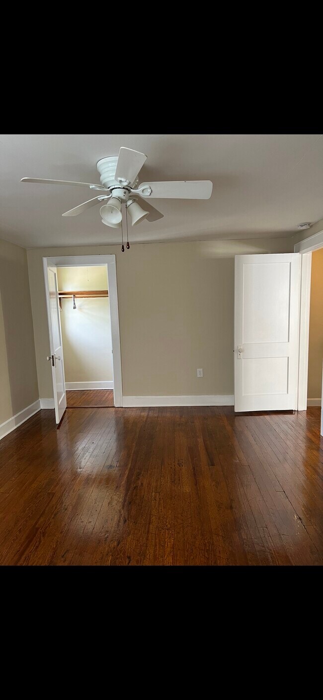 Master bedroom with walk in closet - 703 Clark St