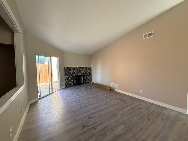 Building Photo - Completely Remodeled Home