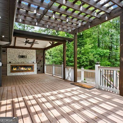 Building Photo - 3270 Brookview Dr