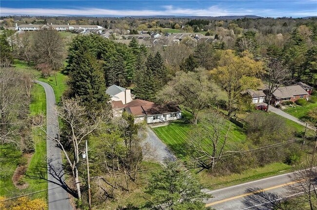 Building Photo - 213 Highgate Rd