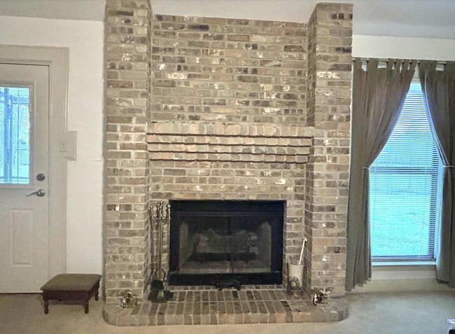 Building Photo - 4895 Taft St