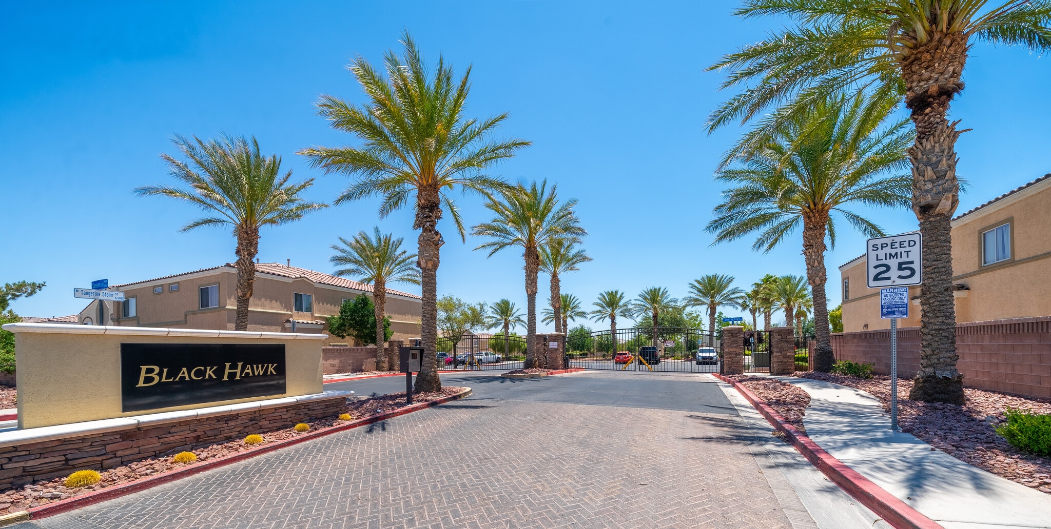 Building Photo - 6321 Blowing Sky St