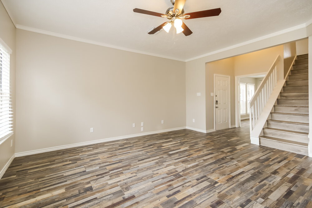 Building Photo - 15802 St Lawrence Cir