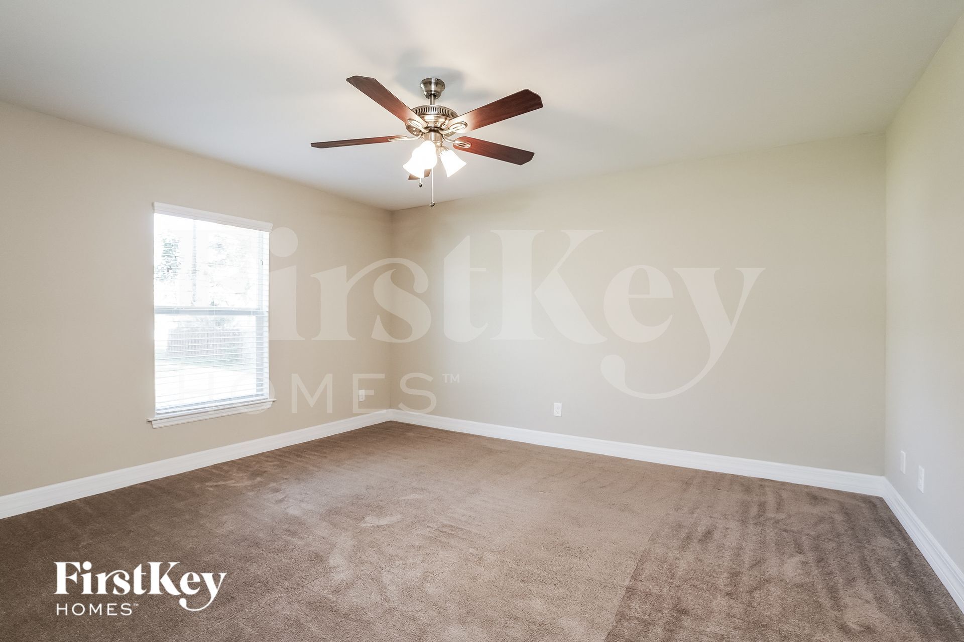 Building Photo - 325 Trafalgar Pkwy