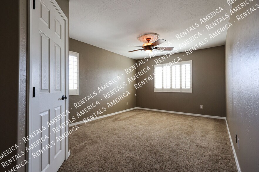 Building Photo - 26462 N 165th Dr
