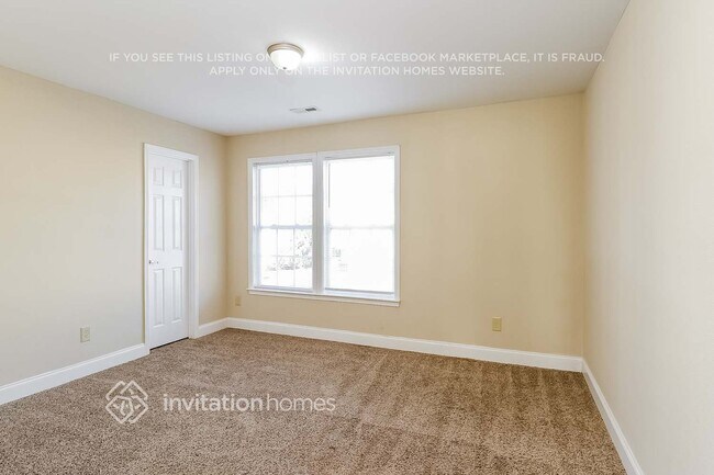 Building Photo - 3337 Table Rock Dr