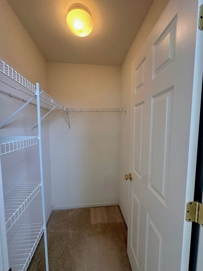 Building Photo - 376 Tower Dr