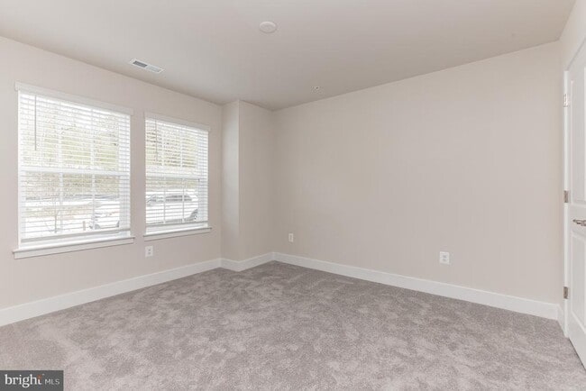 Building Photo - 8039 Blue Stream Dr