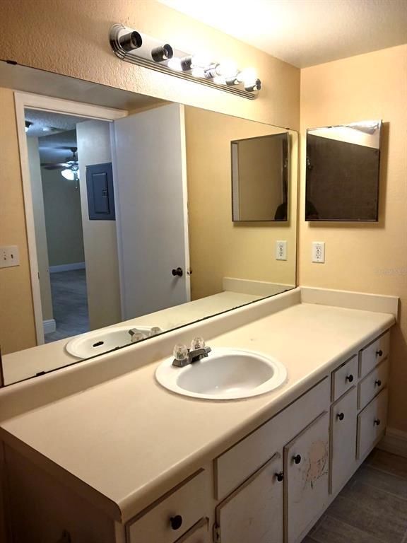 Building Photo - 4518 Commander Dr