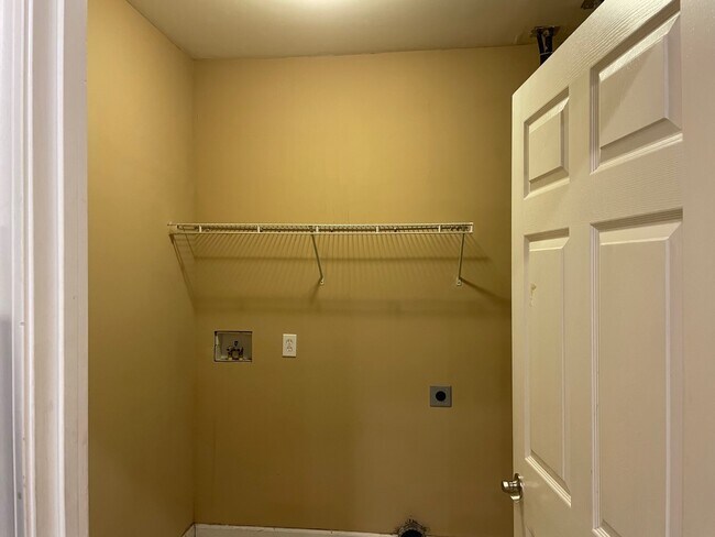 Laundry Room - 5103 Gemma Way