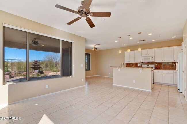 Building Photo - 41526 N Cedar Chase Rd