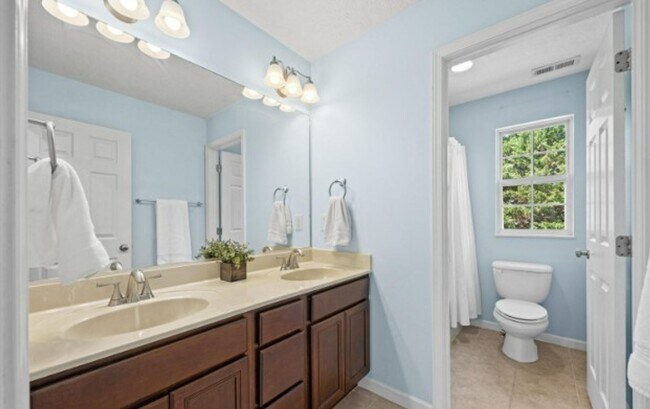 Building Photo - Knoxville 37934 - 4 bedroom 2 bath - call ...