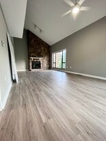 Building Photo - 10241 Hightower Ct
