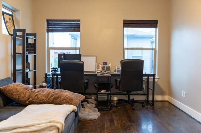 Building Photo - 2903 Blodgett St