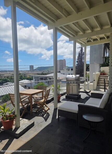 Building Photo - 4460 Wahinekoa Pl