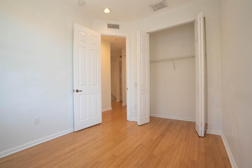 Building Photo - 1356 Piazza Pitti