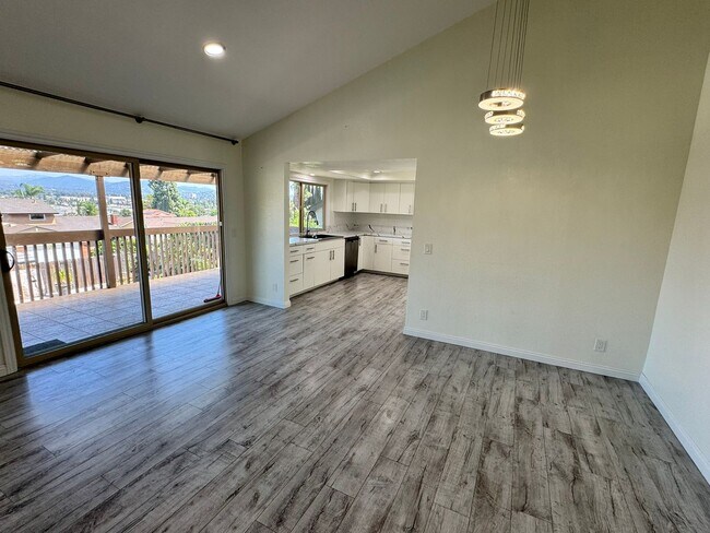 Building Photo - Remodeled 4 Bed / 3 Bath Home with Pool, Spa & Solar – Fletcher Hills
