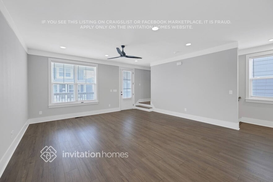 Building Photo - 258 Founders Ln