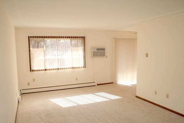 Interior Photo - Willow Court Apartments