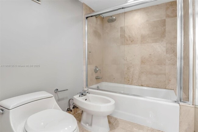 Building Photo - 2333 Brickell Ave