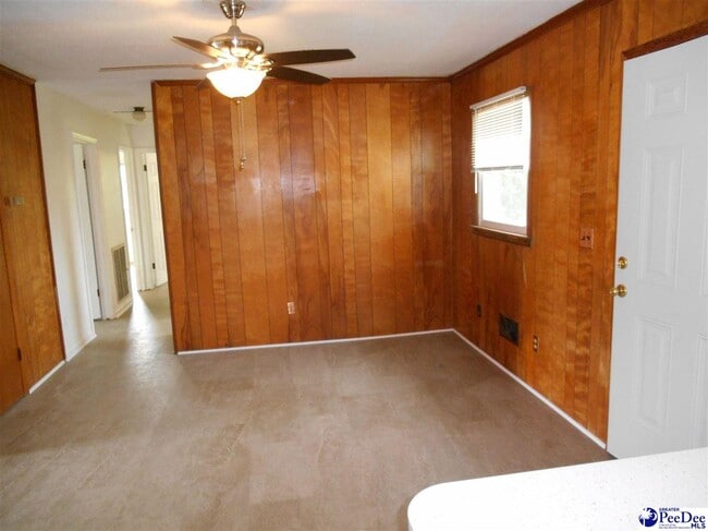 Building Photo - 1225 Hobart Dr