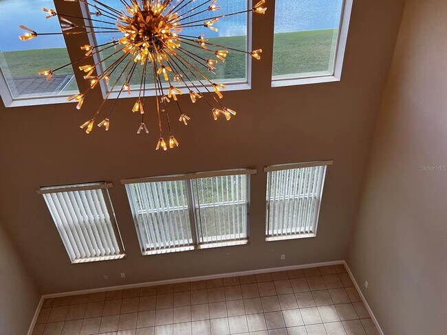 Building Photo - 2706 Bartlet Dr