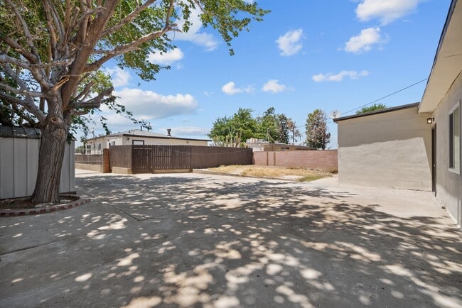 Building Photo - 35114 82nd St E