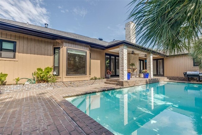 Building Photo - 14132 Bluebird Ln