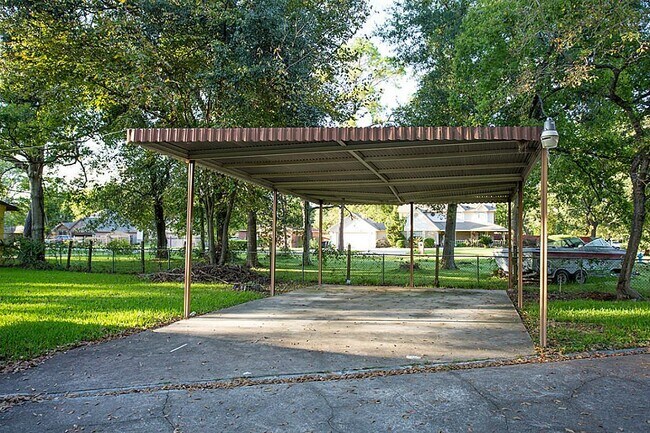 Building Photo - 6407 Nuben St