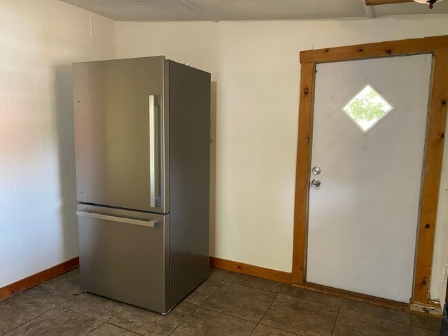 Building Photo - 474 Whitehall Rd