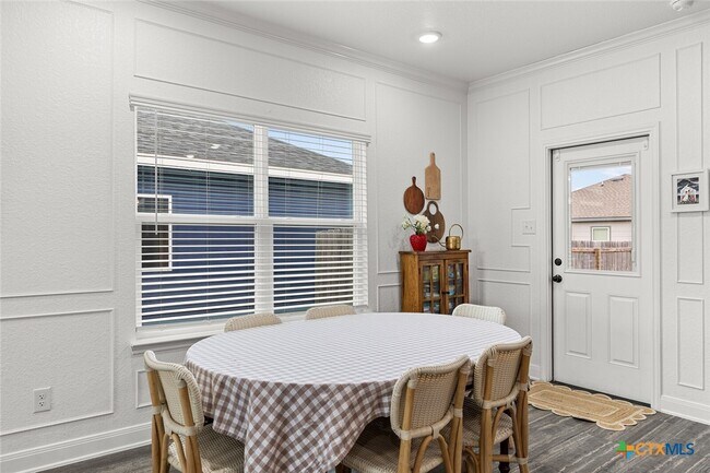 Building Photo - 1606 Flatland Trl