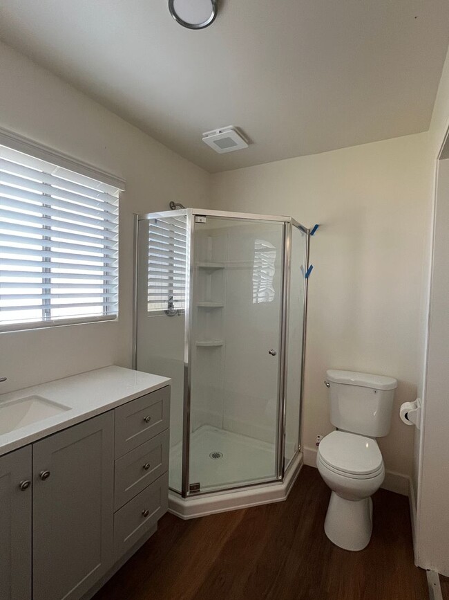 Building Photo - 4076