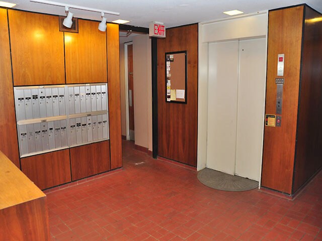 Building Photo - 3702 Jackson St