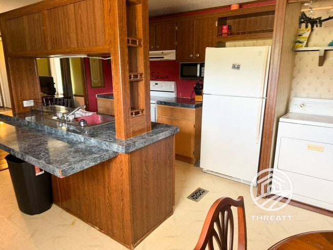 Building Photo - 1584 McCaskill Rd