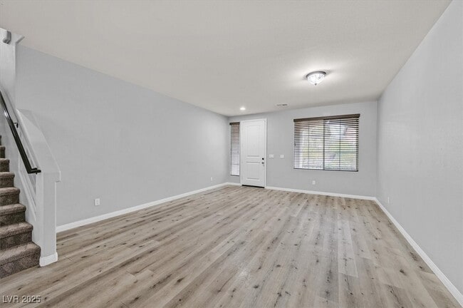 Building Photo - 10031 Alden Creek St