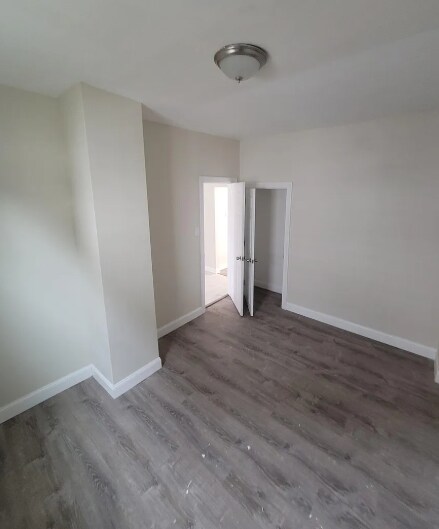 Building Photo - 8 Main St