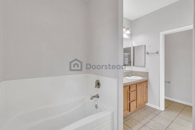 Building Photo - 2743 Lavender Ter