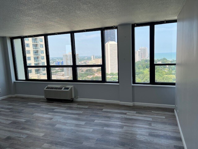 Building Photo - 5100 N Marine Dr