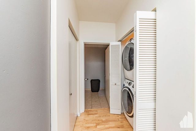 Building Photo - 10 E 13th St