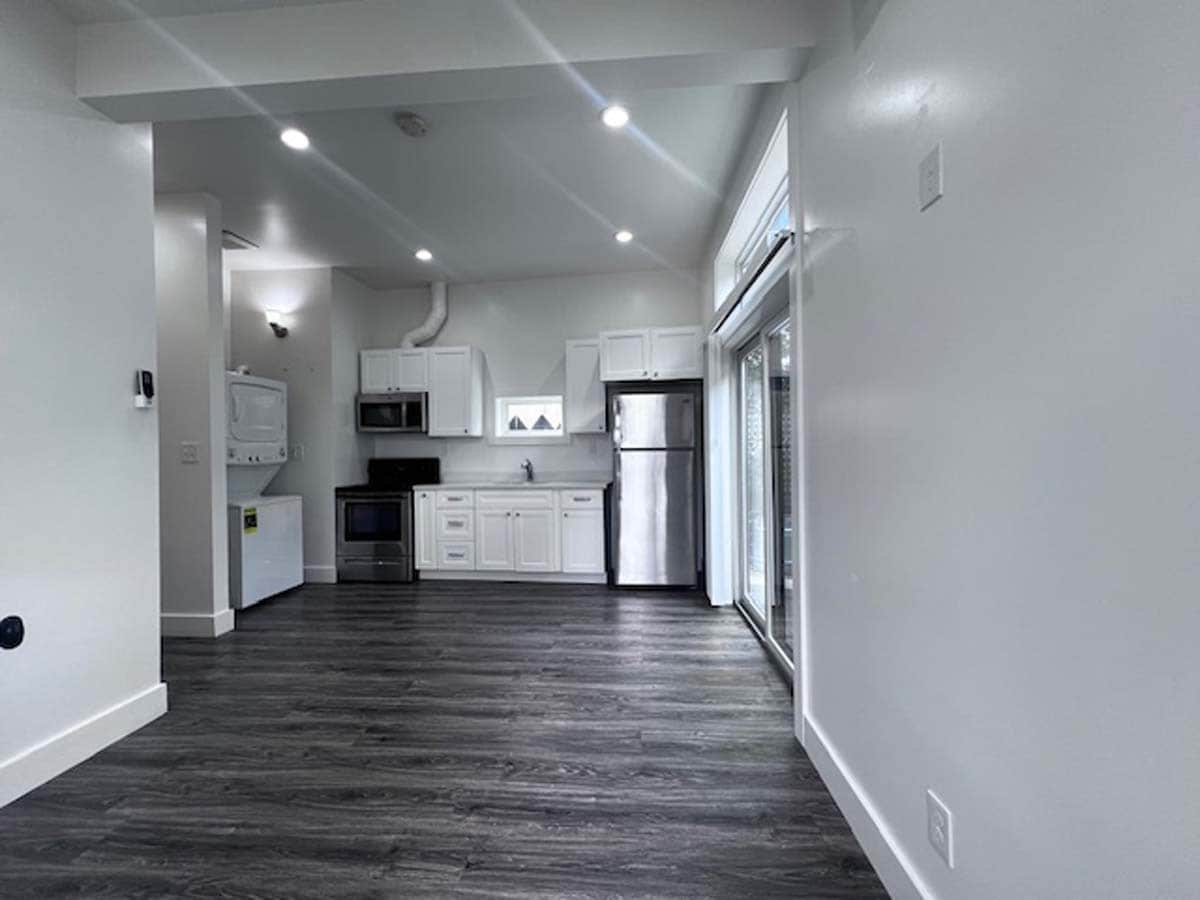 Building Photo - 6235 San Pablo Ave