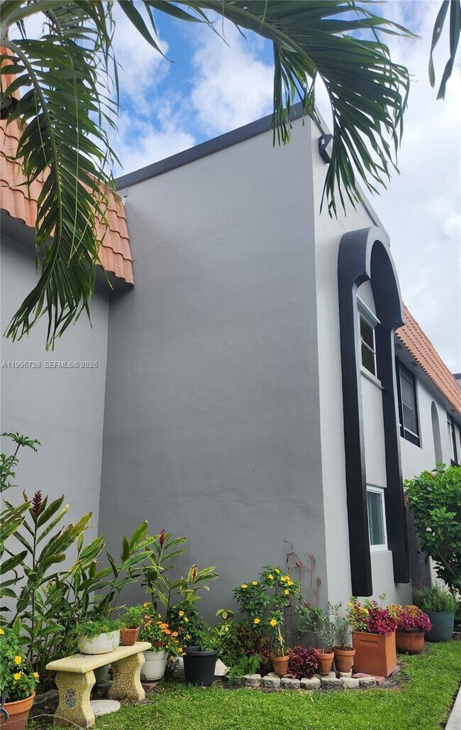 Building Photo - 3811 NW 84th Ave