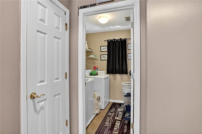 Building Photo - 3871 Paper Birch Ln