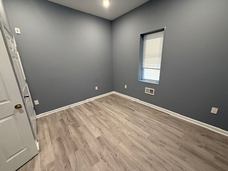 Building Photo - 1612 Cecil B. Moore Ave