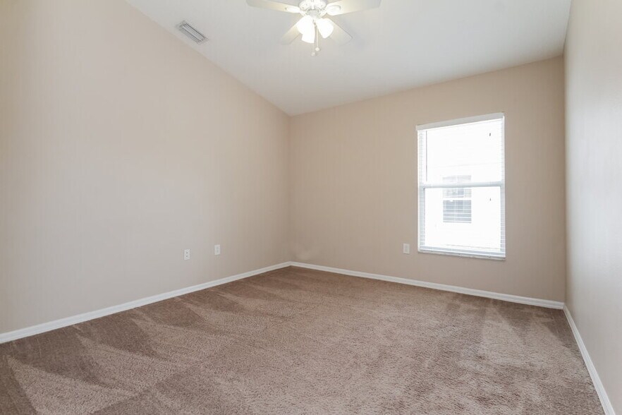 Building Photo - 13731 Ogakor Dr