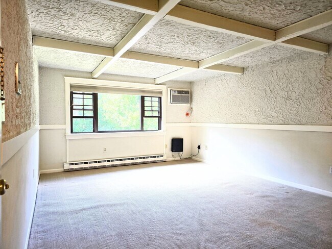 Building Photo - 35 Swanson Ct