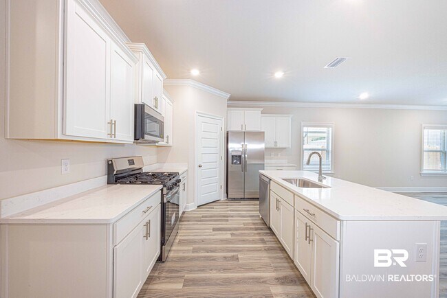 Building Photo - 31543 Lyon Rd