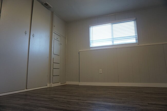 Building Photo - 3706 W Pensacola Cir