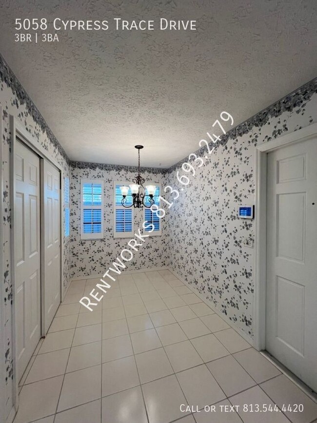 Building Photo - 5058 Cypress Trace Dr