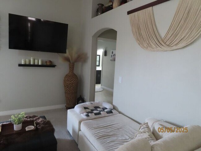 Building Photo - 2 Bedroom 2 Bath in Coyote Lakes